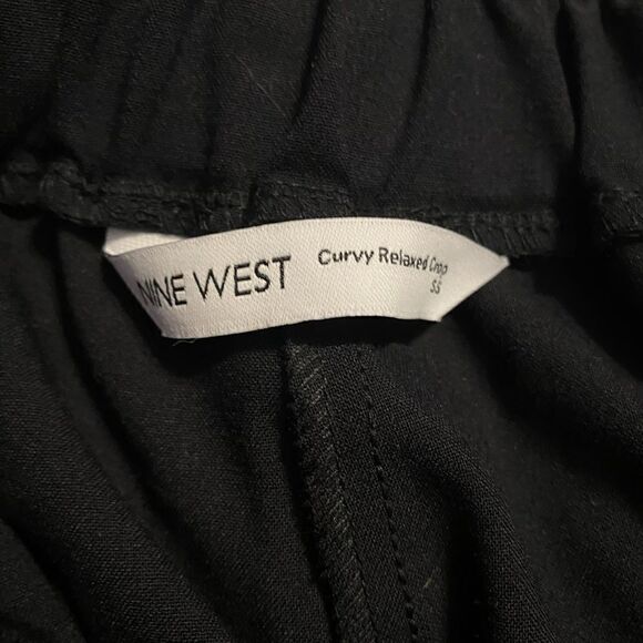 *NWT* Nine West Black Small Short Pants - Picture 4 of 7
